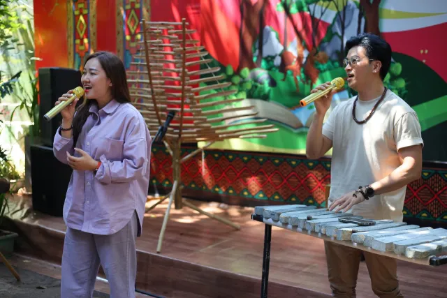 Đường sách cà phê Buôn Ma Thuột 