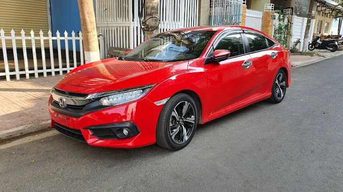 Cho thuê xe tự lái Lan Hương