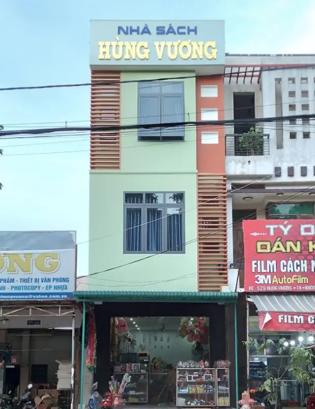 Nhà sách Hùng Vương Buôn Hồ